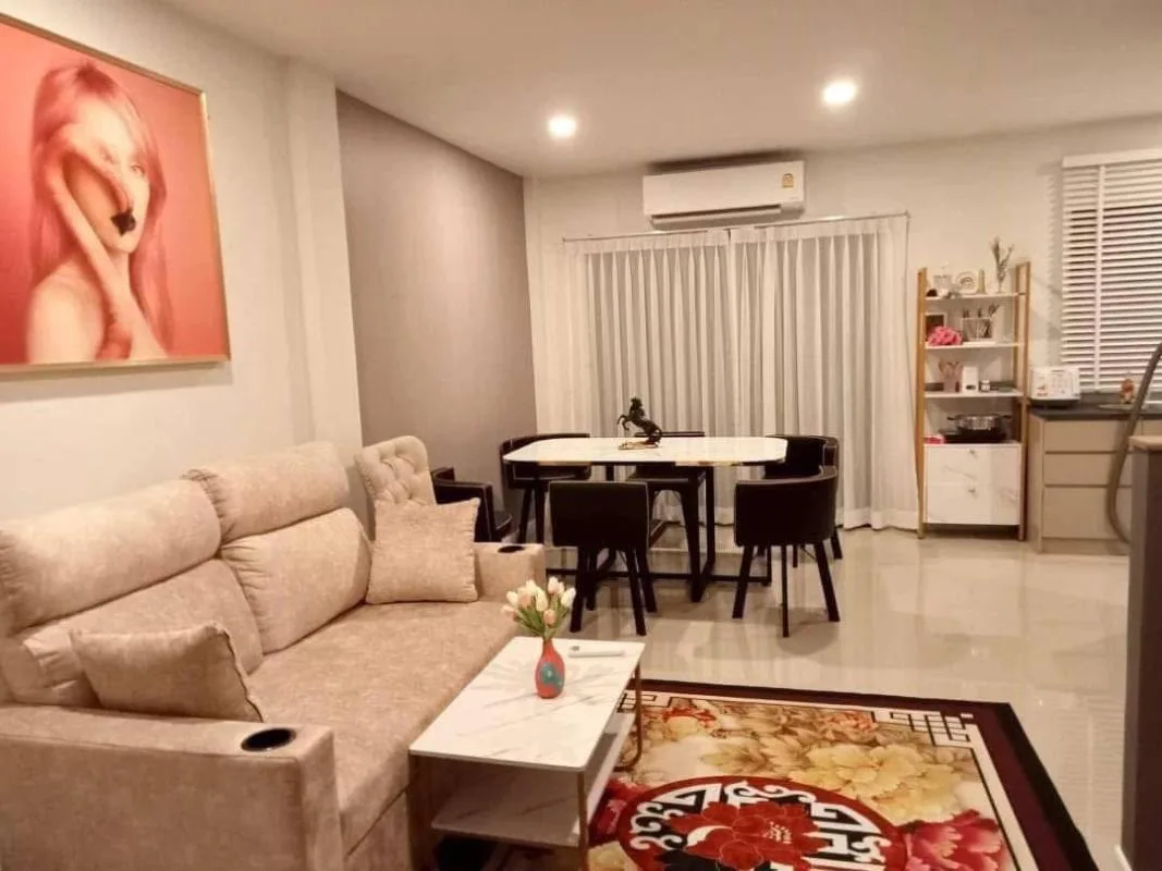 Property photos for Lumpini Town Place Sukhumvit 62