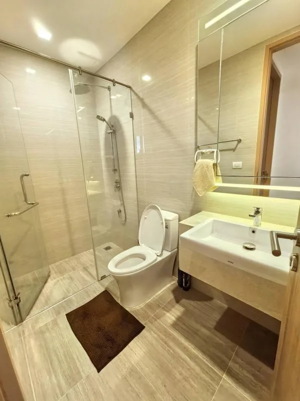 Property photos for Noble BE 33