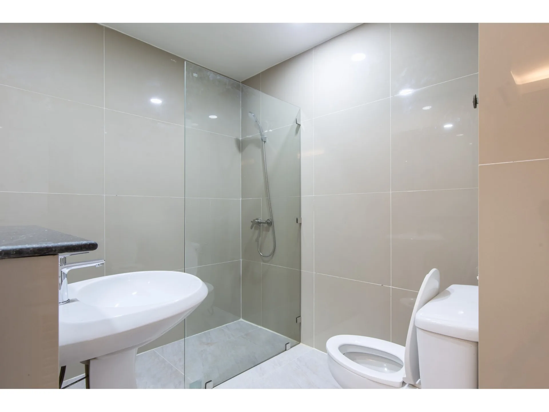 Property photos for The Waterford Diamond