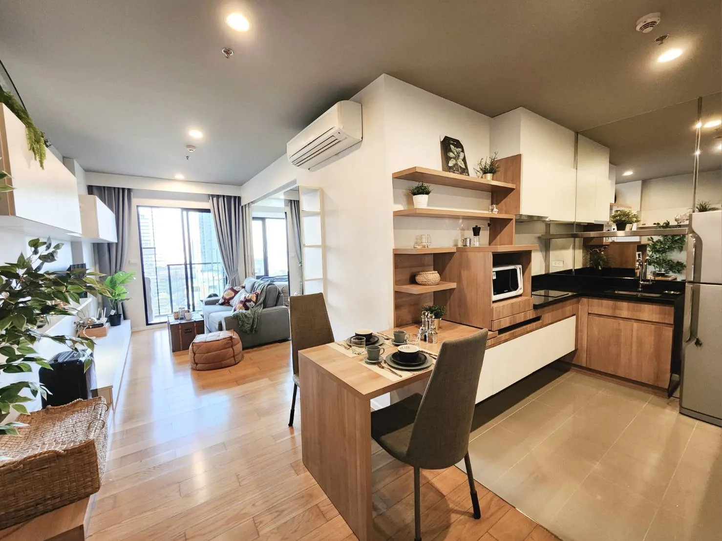 Property photos for Blocs 77