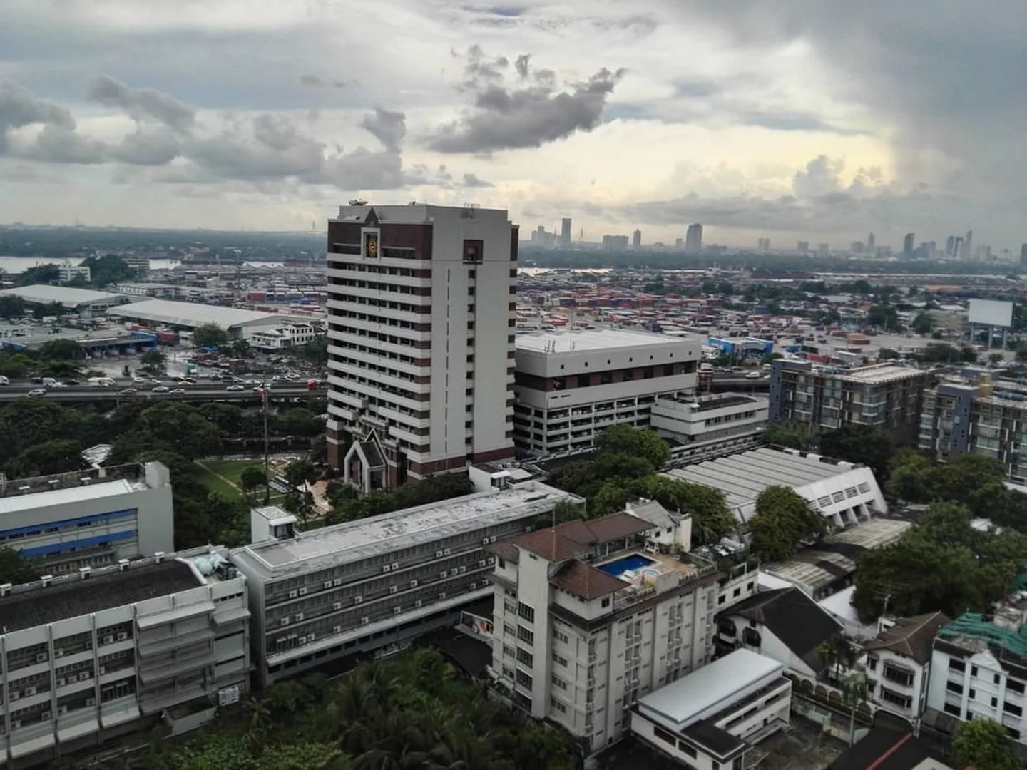 Property photos for Lumpini Place Rama 4 - Kluaynamthai