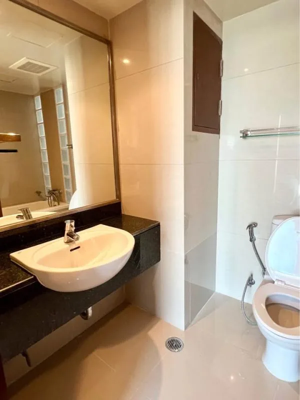 Property photos for The Kris Ratchada