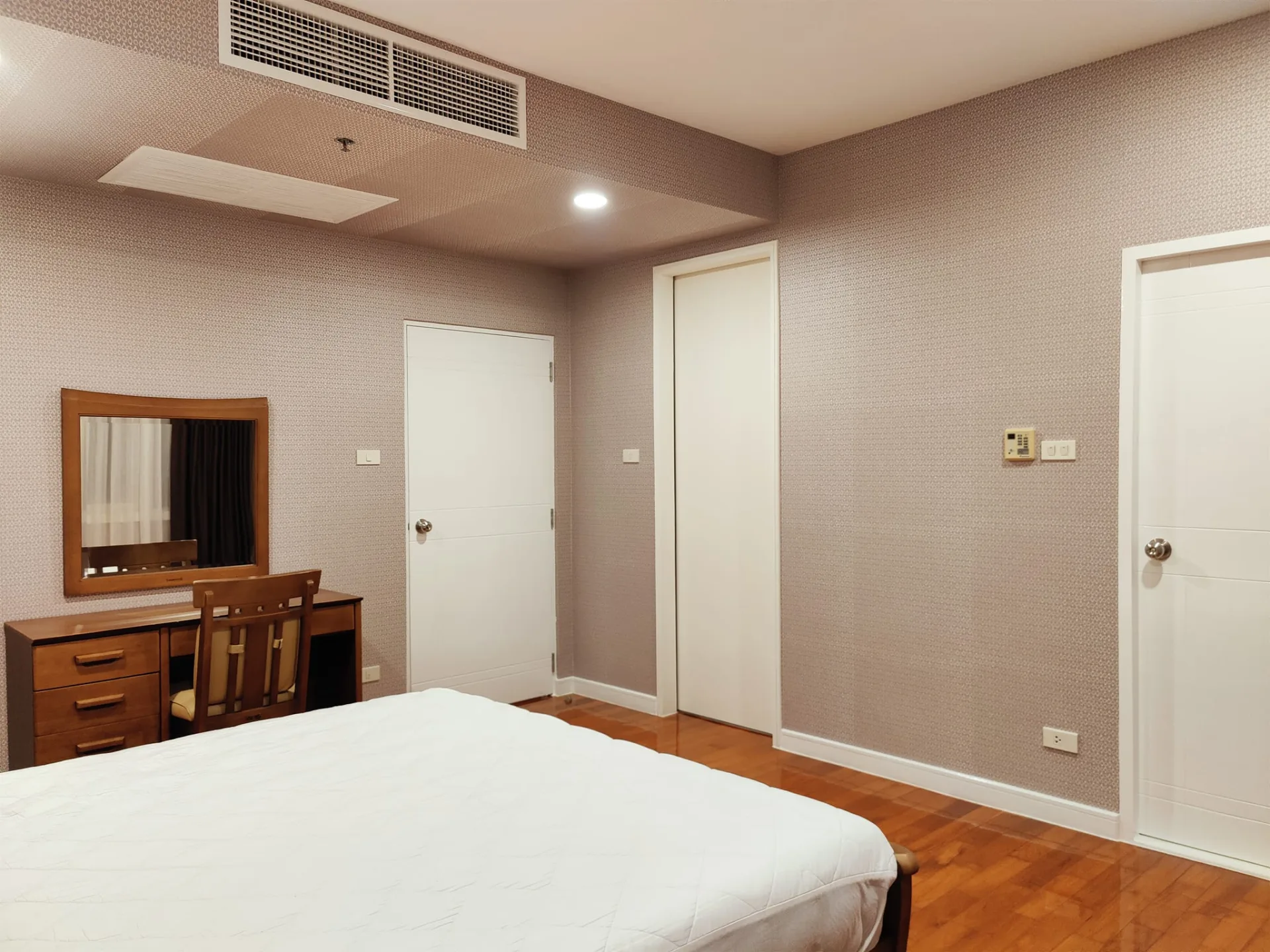 Property photos for Baan Siri 24
