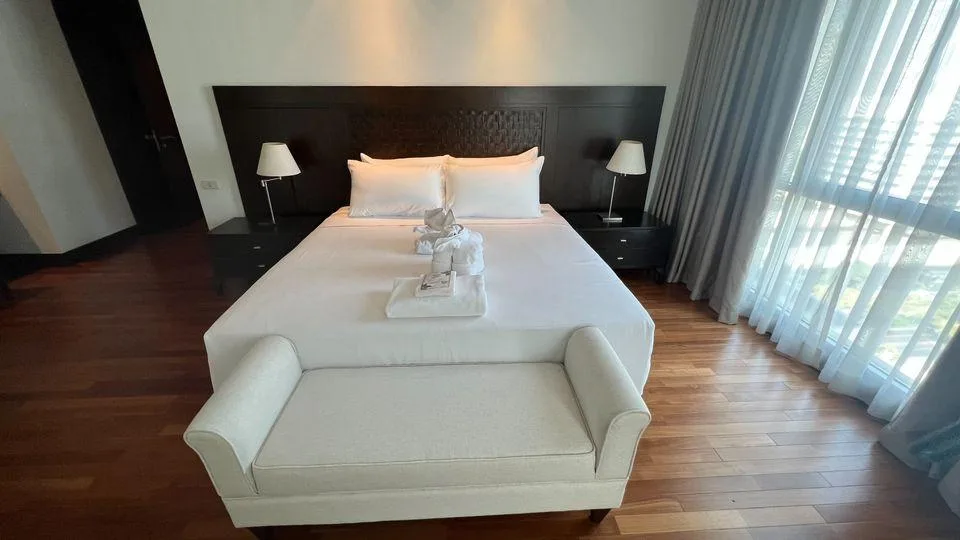 Property photos for Royal Residence Park