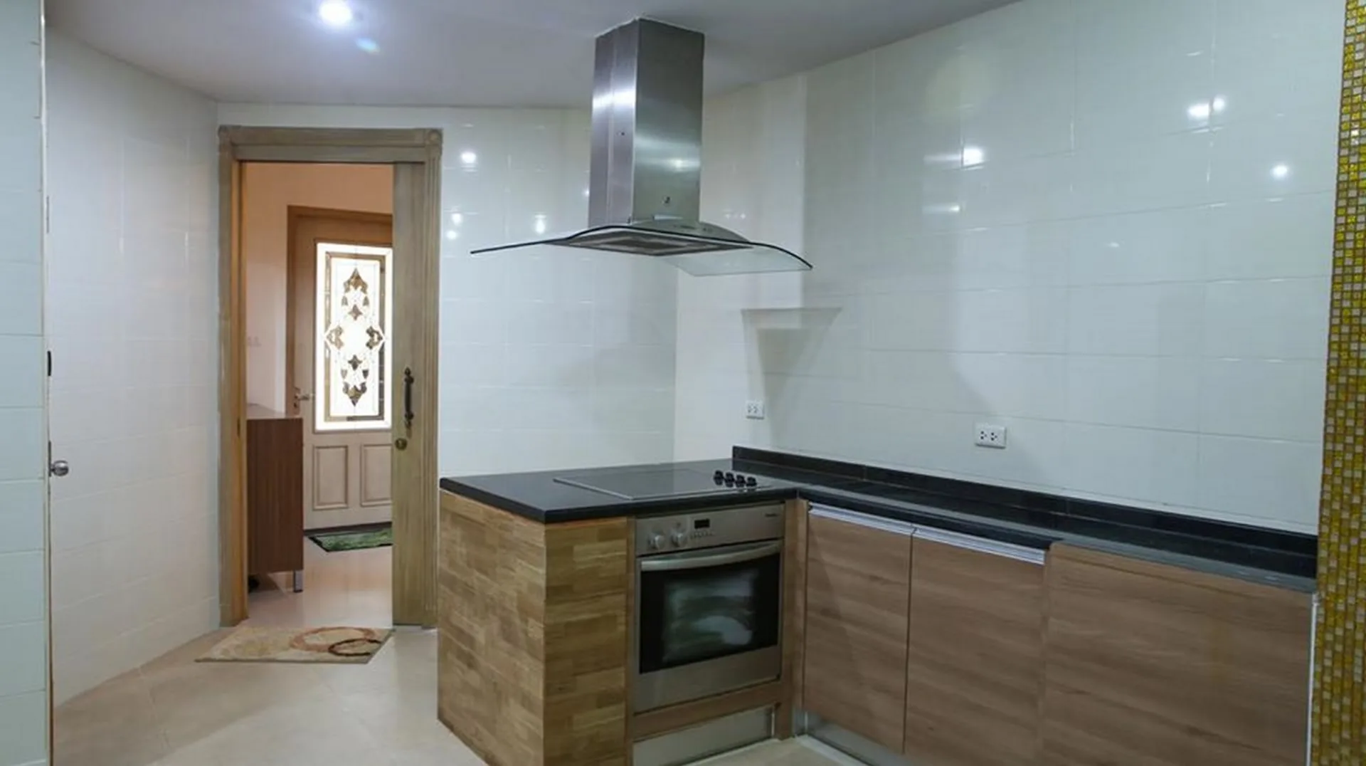 Property photos for Moobaan Narasiri Pattanakarn-srinakarindra