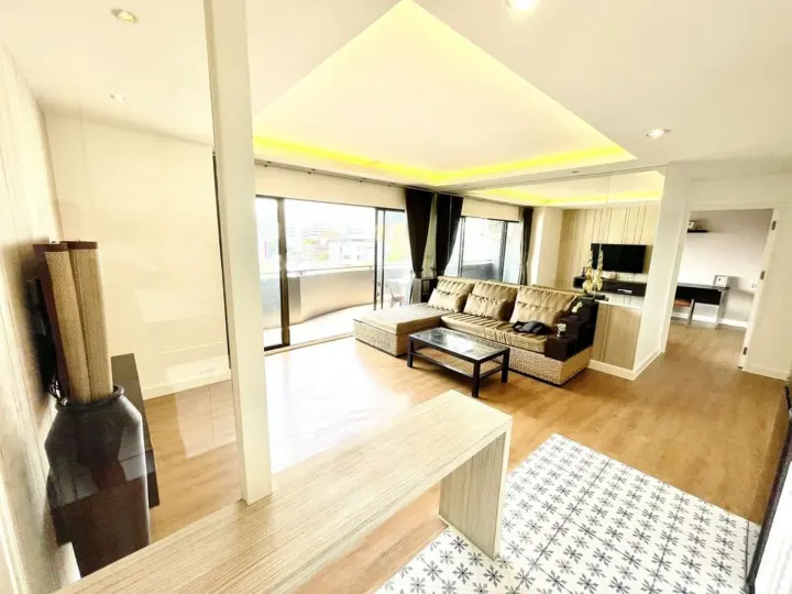 Property photos for Phasuk Place