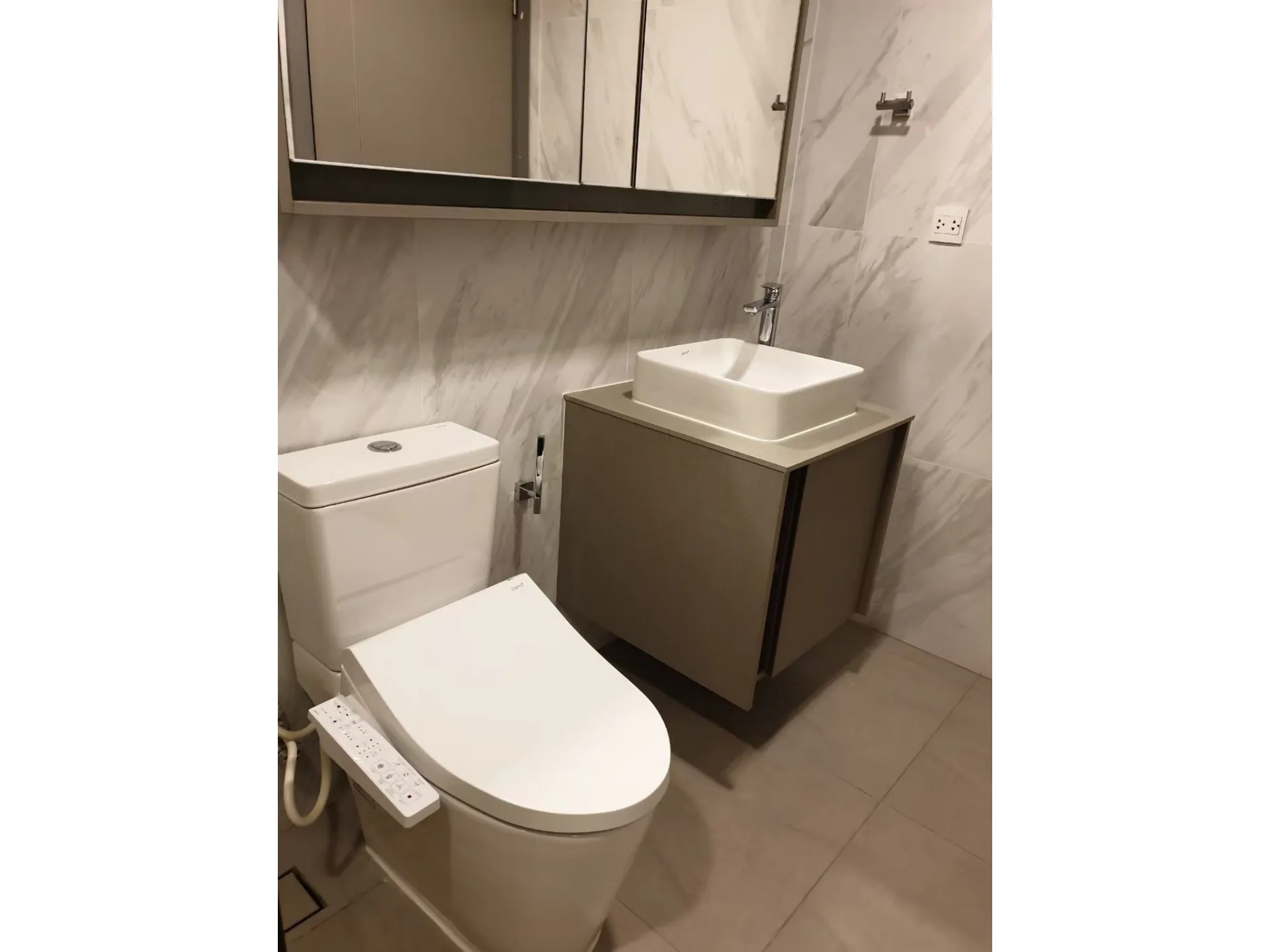 Property photos for Taka Haus Ekamai 12