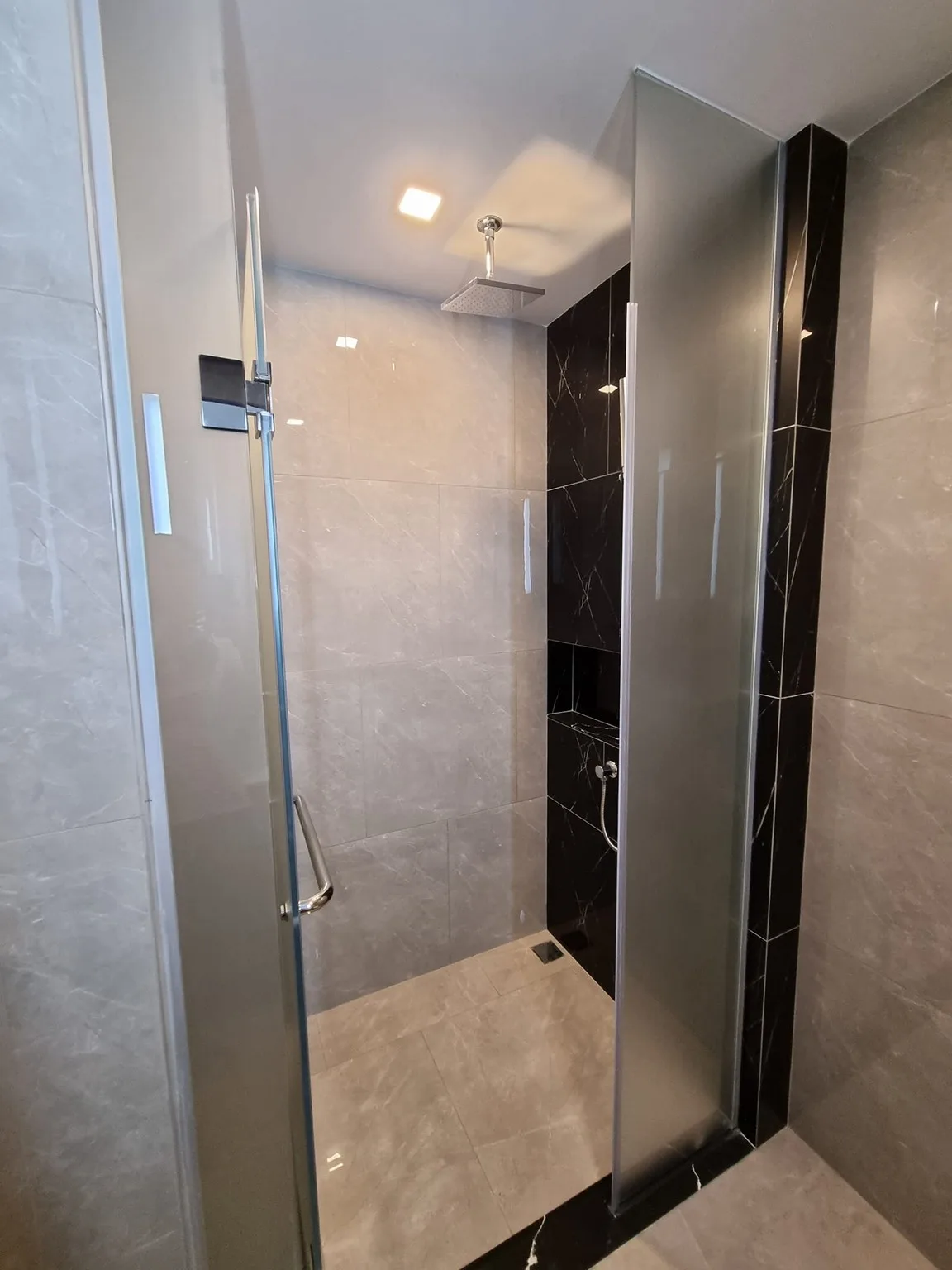 Property photos for One 9 Five Asoke - Rama 9