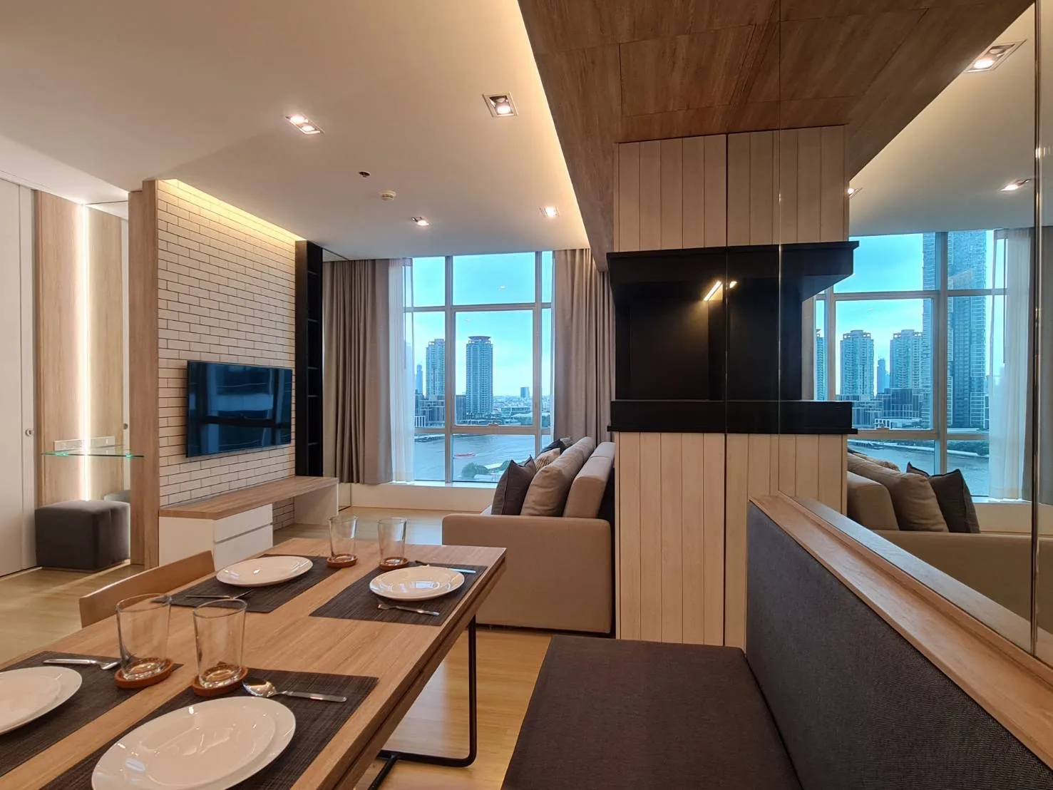 Property photos for Baan Sathorn Chaopraya