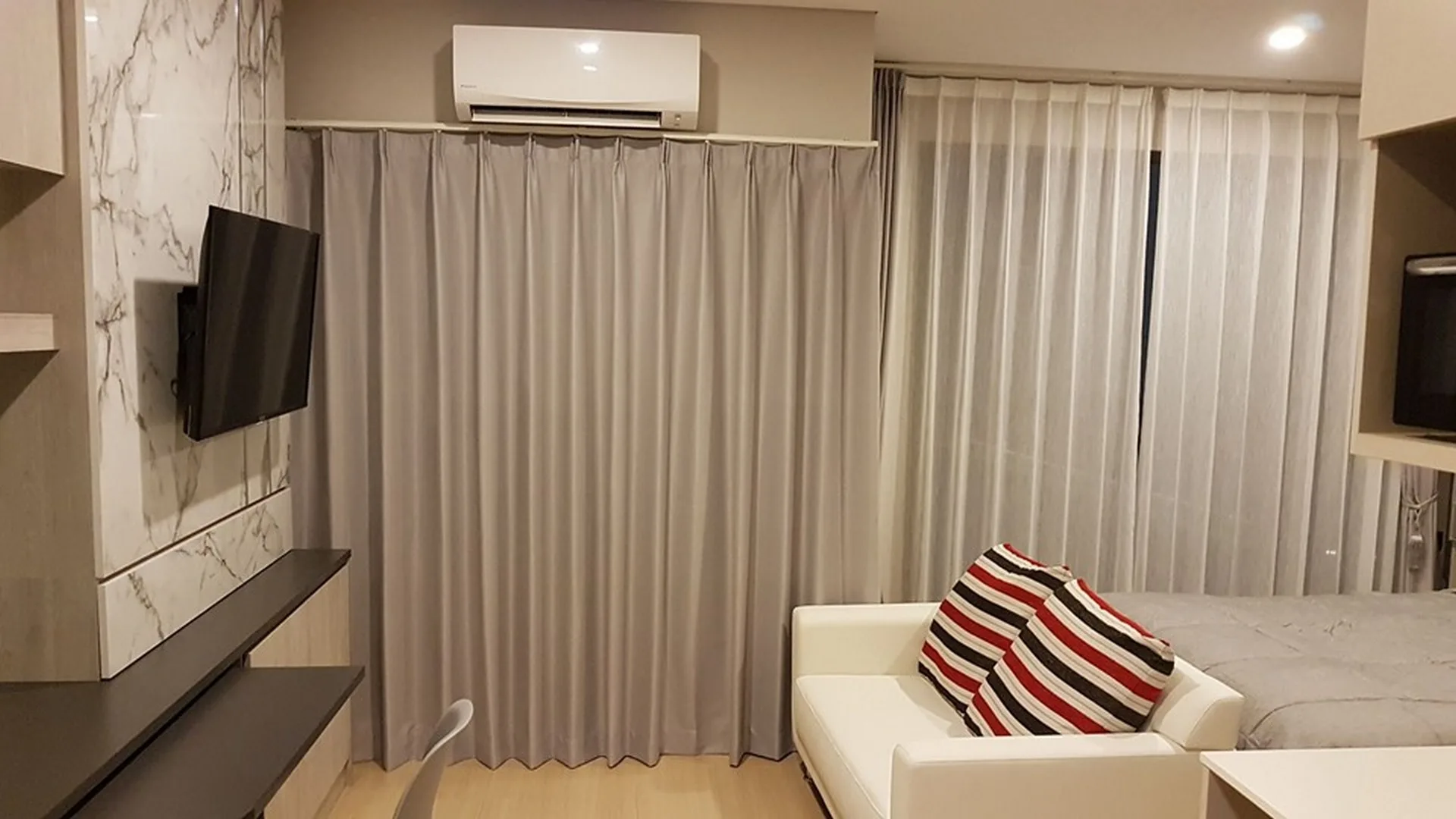Property photos for Lumpini Suite Phetchaburi - Makkasan