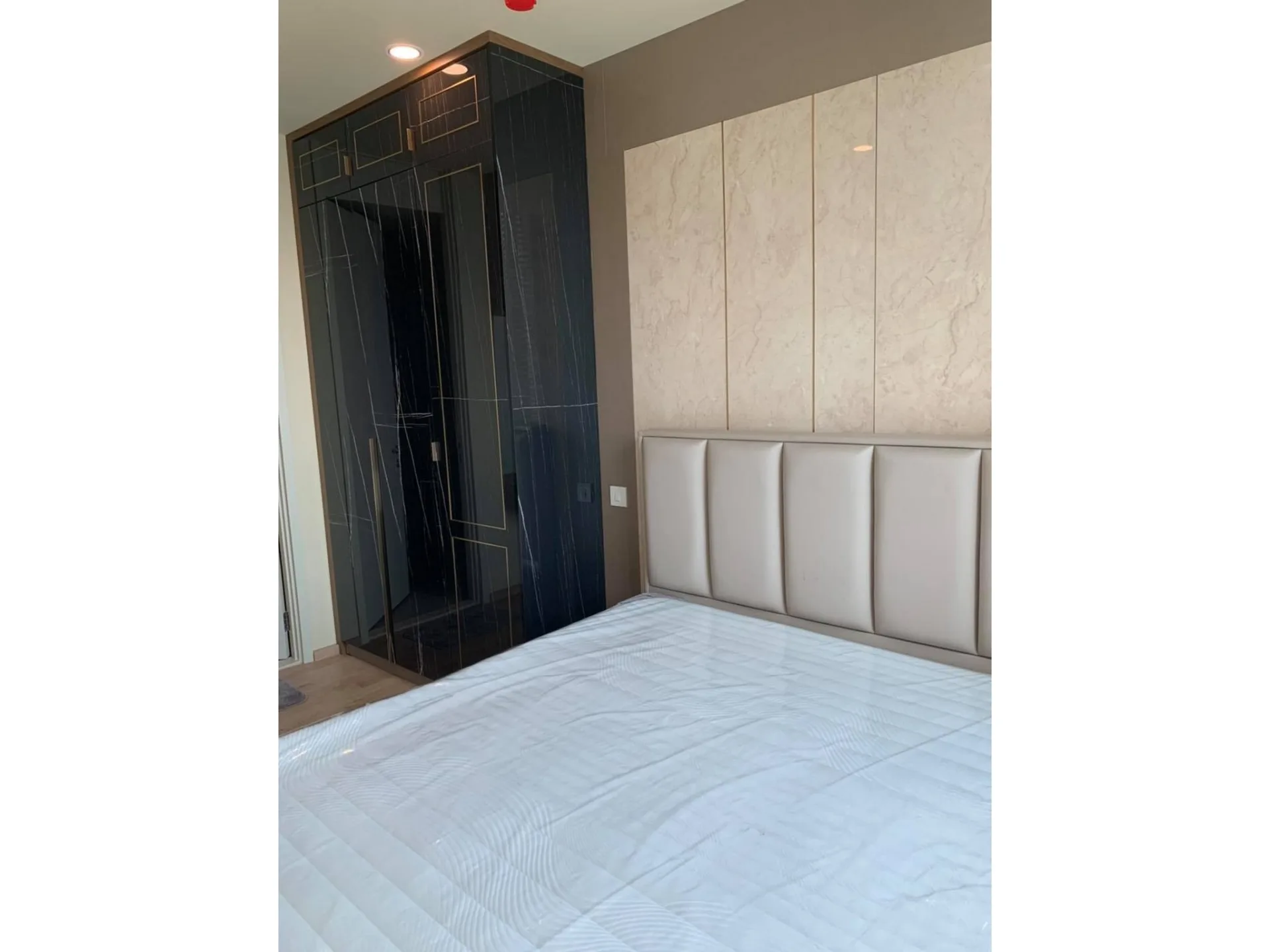Property photos for Noble Recole