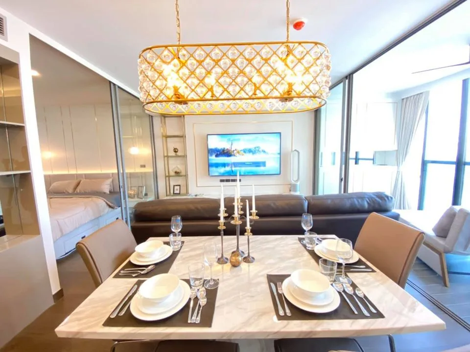 Property photos for Siamese Exclusive Queens