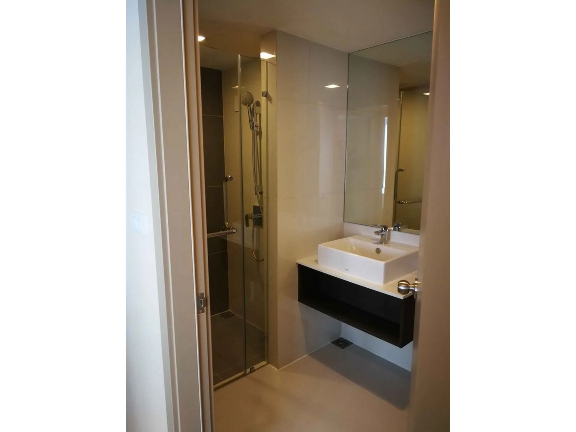 Property photos for Moniiq Sukhumvit 64