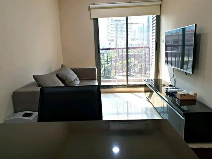 Property photos for The Crest Sukhumvit 34
