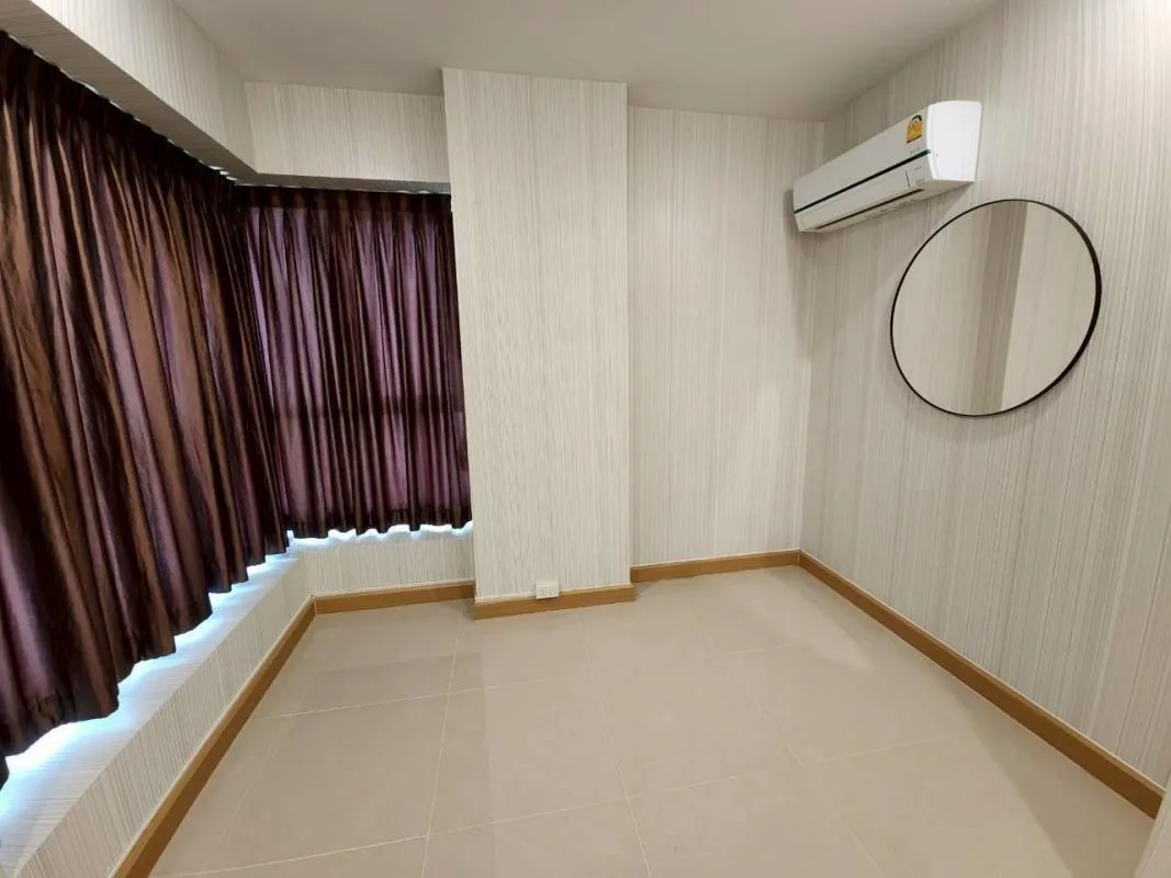Property photos for The Parkland Srinakarin