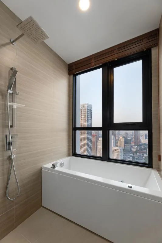 Property photos for Park Origin Thonglor