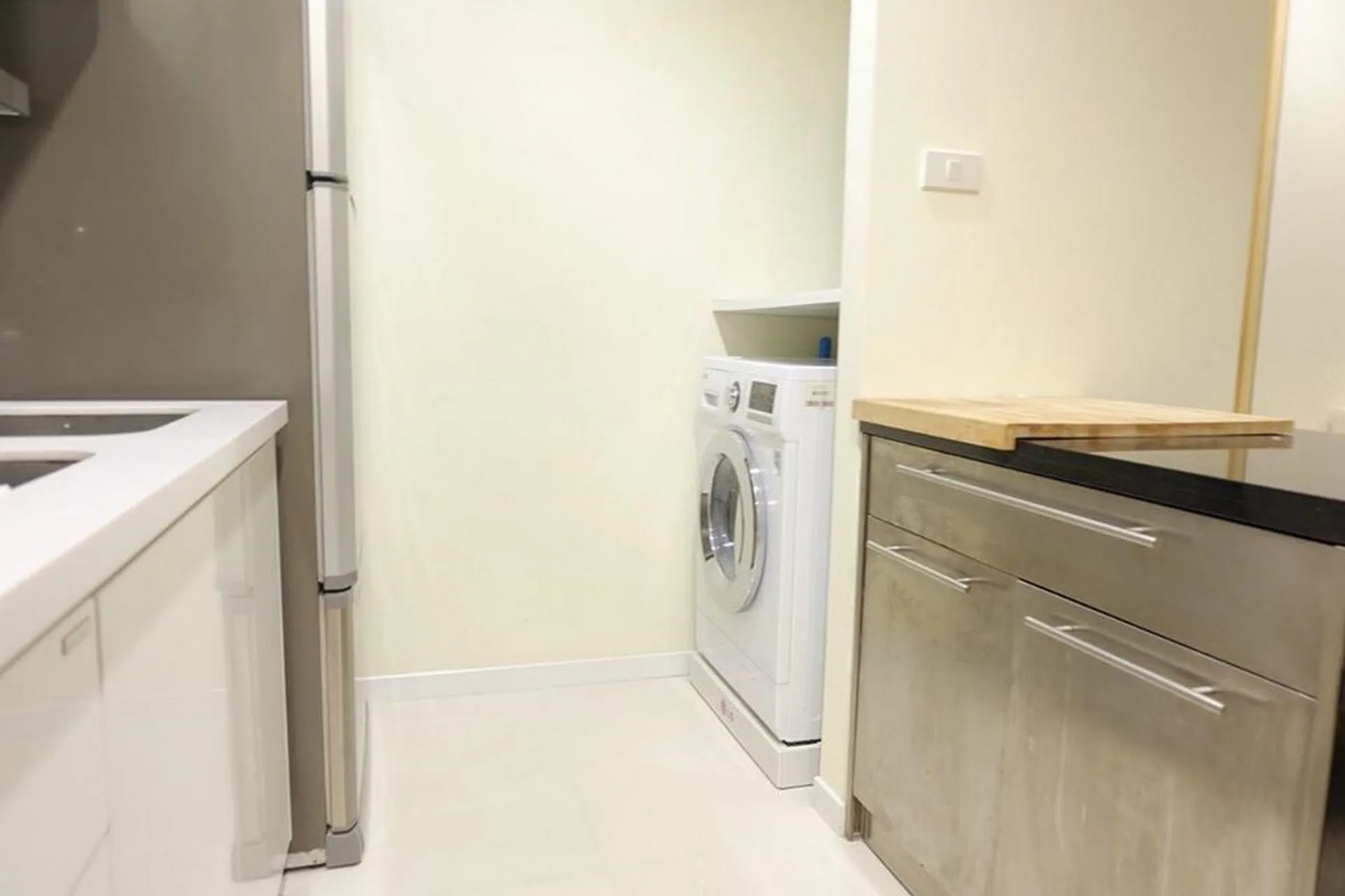 Property photos for Amanta Lumpini