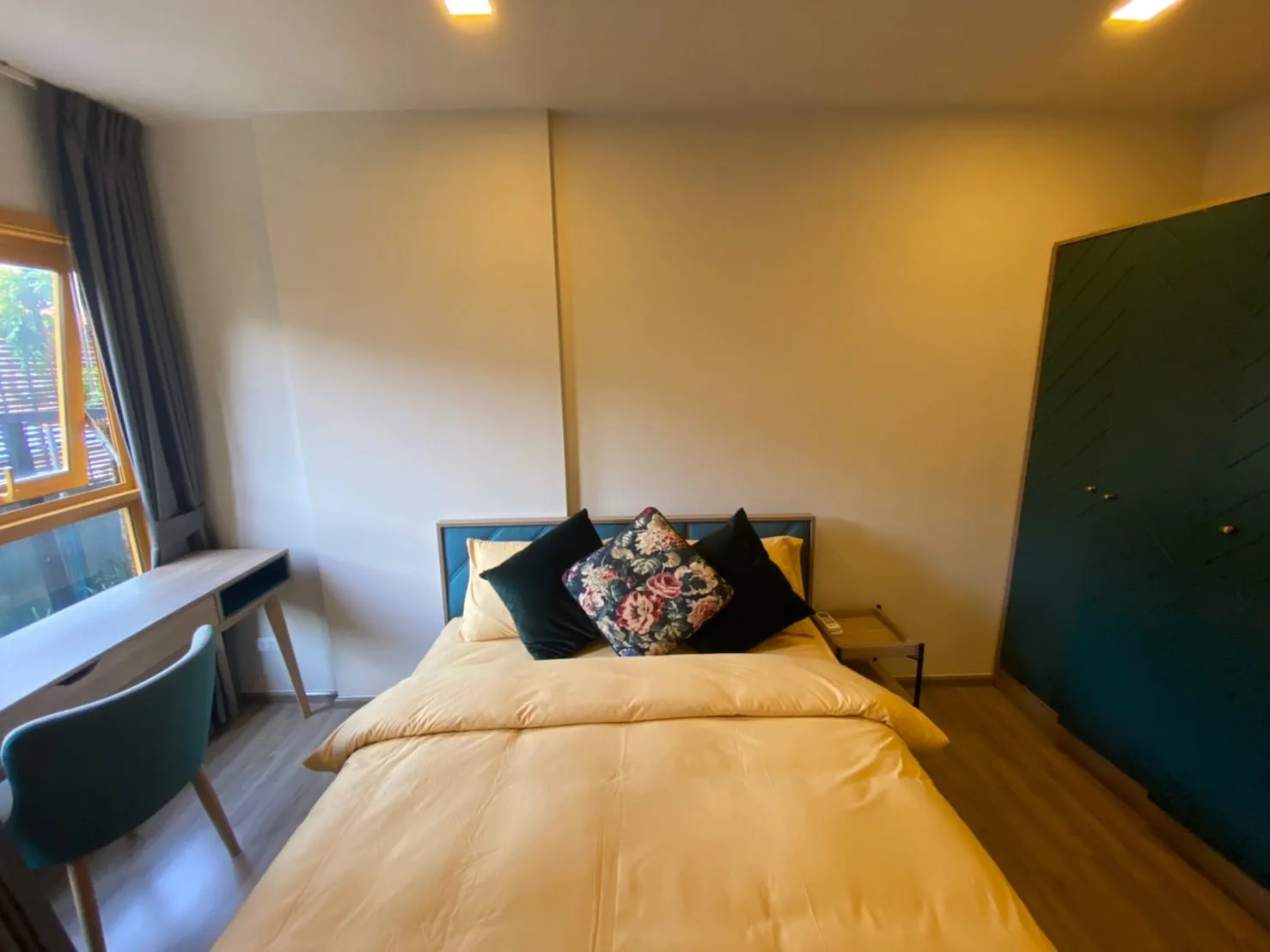 Property photos for THE BASE Sukhumvit 50