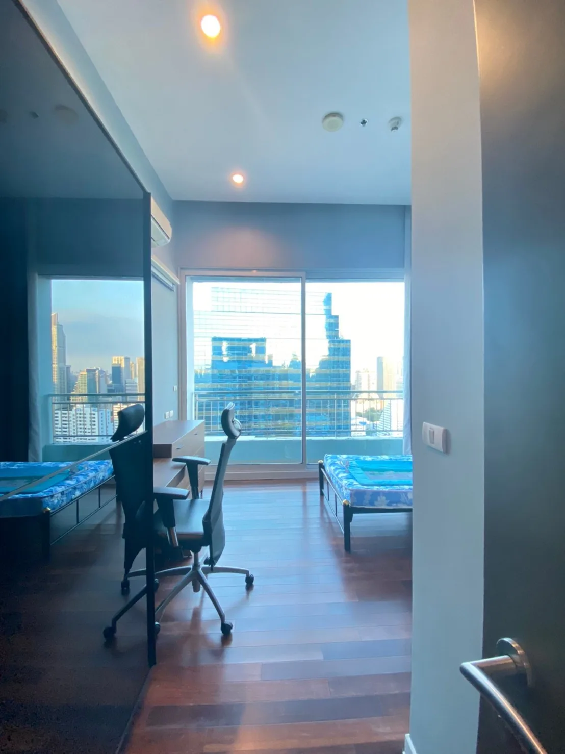 Property photos for Circle Condominium