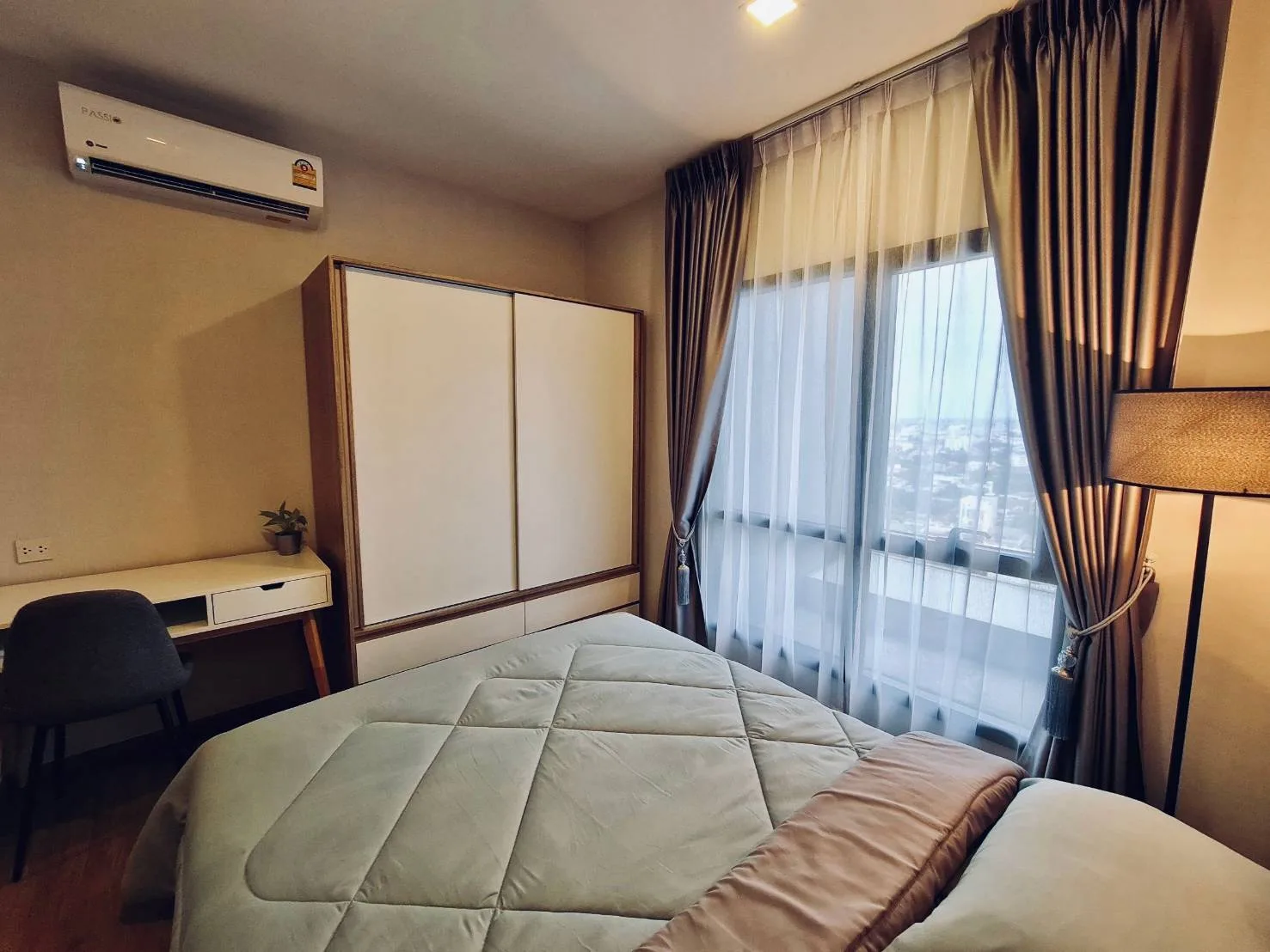 Property photos for Metris Rama 9-ramkhamhaeng