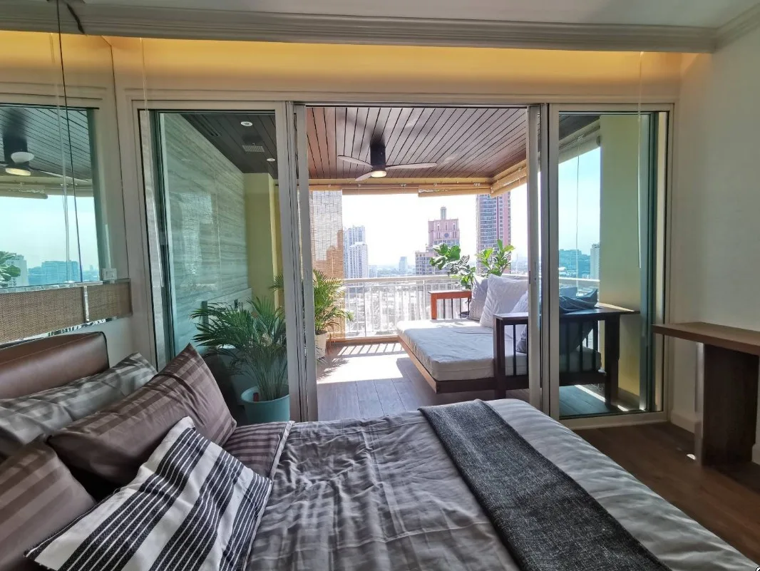 Property photos for Wilshire