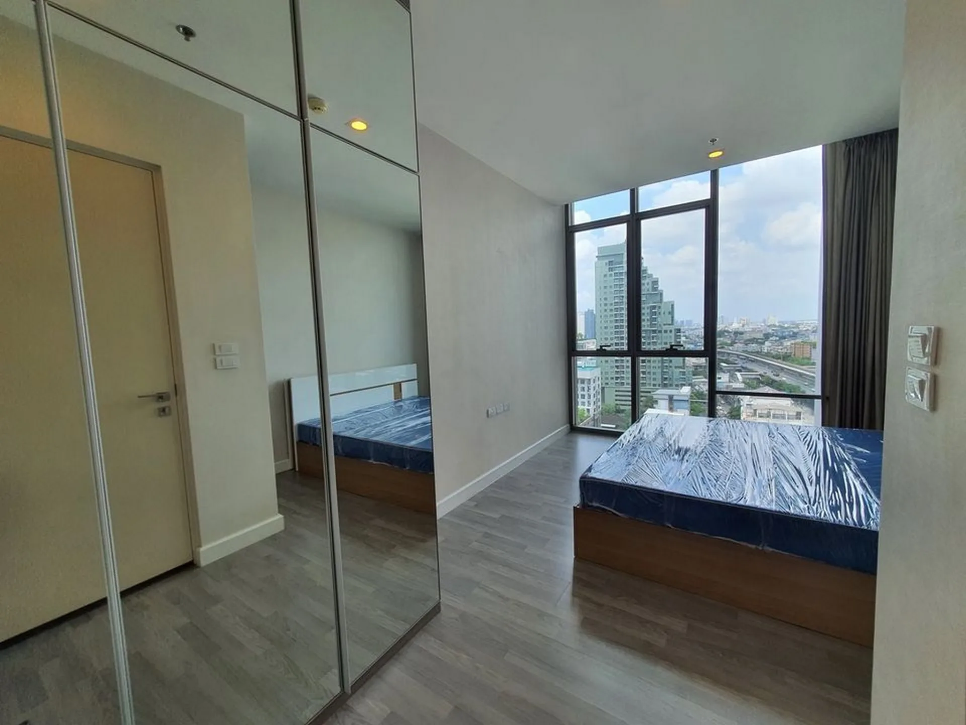 Property photos for The Room BTS Wongwian Yai