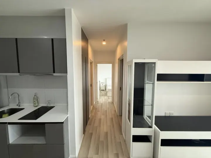 Property photos for The Key Sathorn - Charoenraj