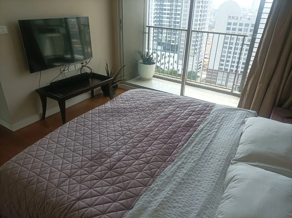 Property photos for Hive Taksin