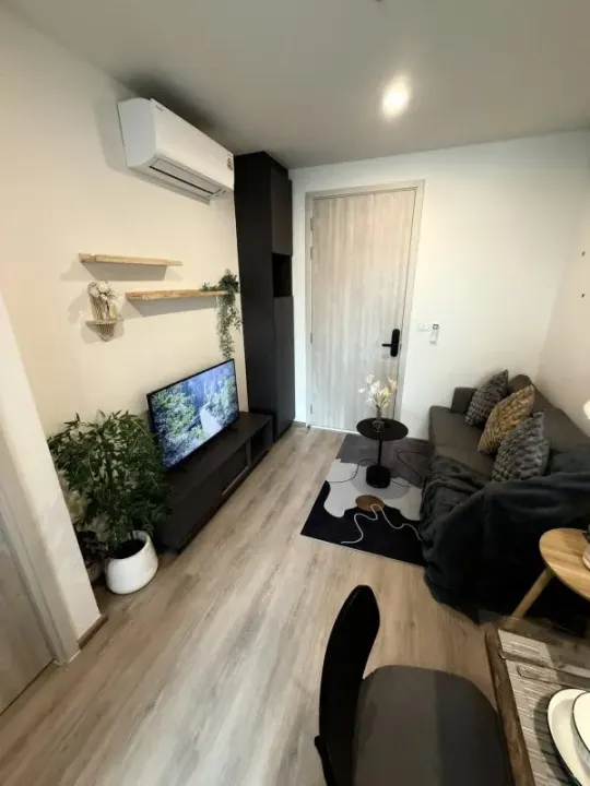 Property photos for Nue District R9