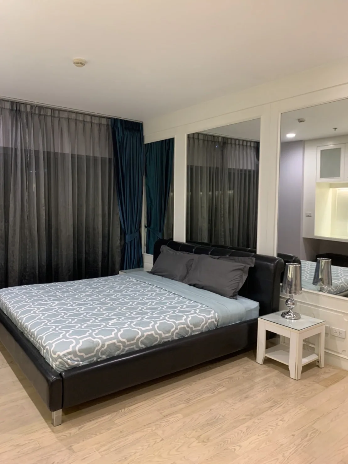 Property photos for Noble Remix
