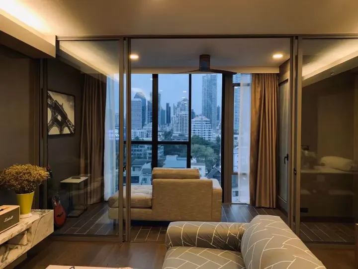 Property photos for Siamese Exclusive Queens