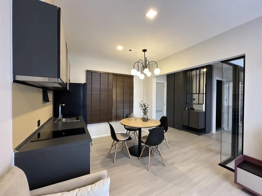 Property photos for The Key Mrt Phetkasem 48