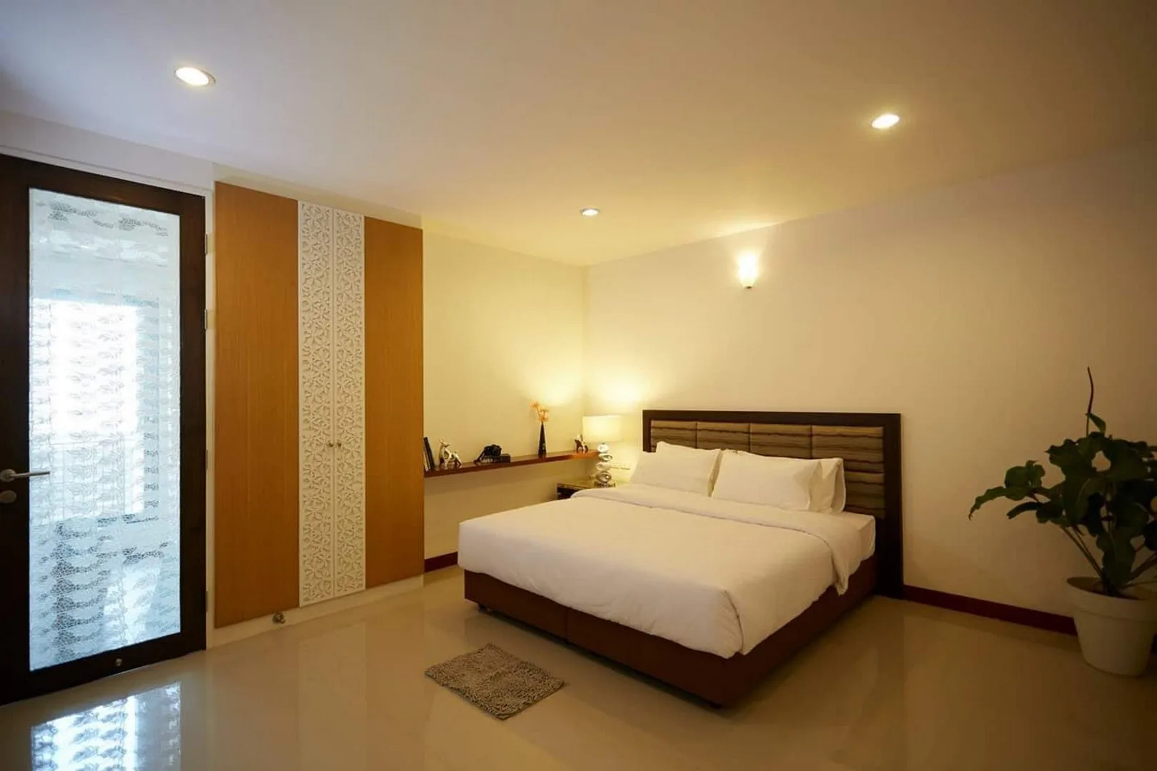 Property photos for Thavee Yindee Residence