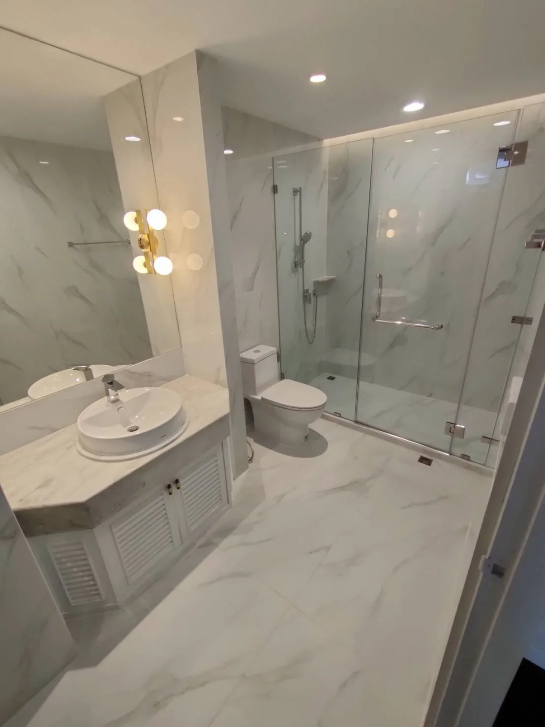 Property photos for Tipamas Mansion