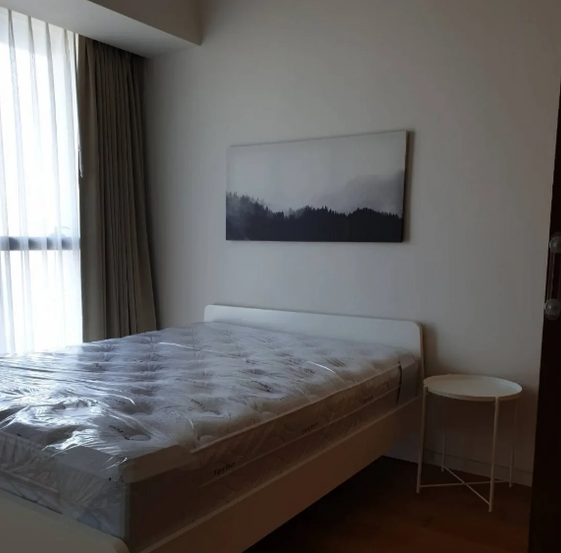 Property photos for The Met