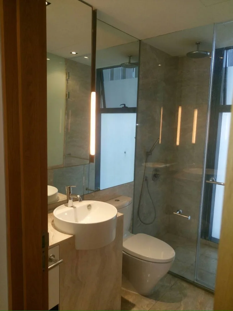 Property photos for The Met