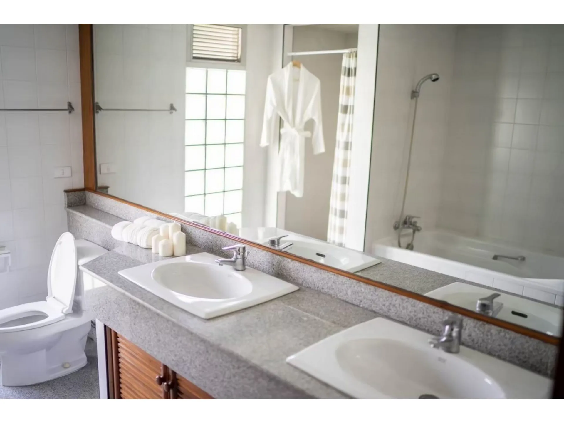 Property photos for Ma Peng Seng Apartment