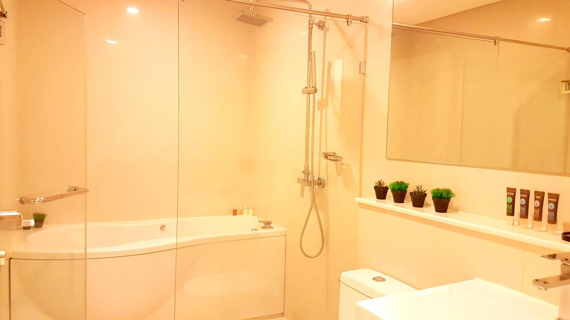 Property photos for Ivy Thonglor