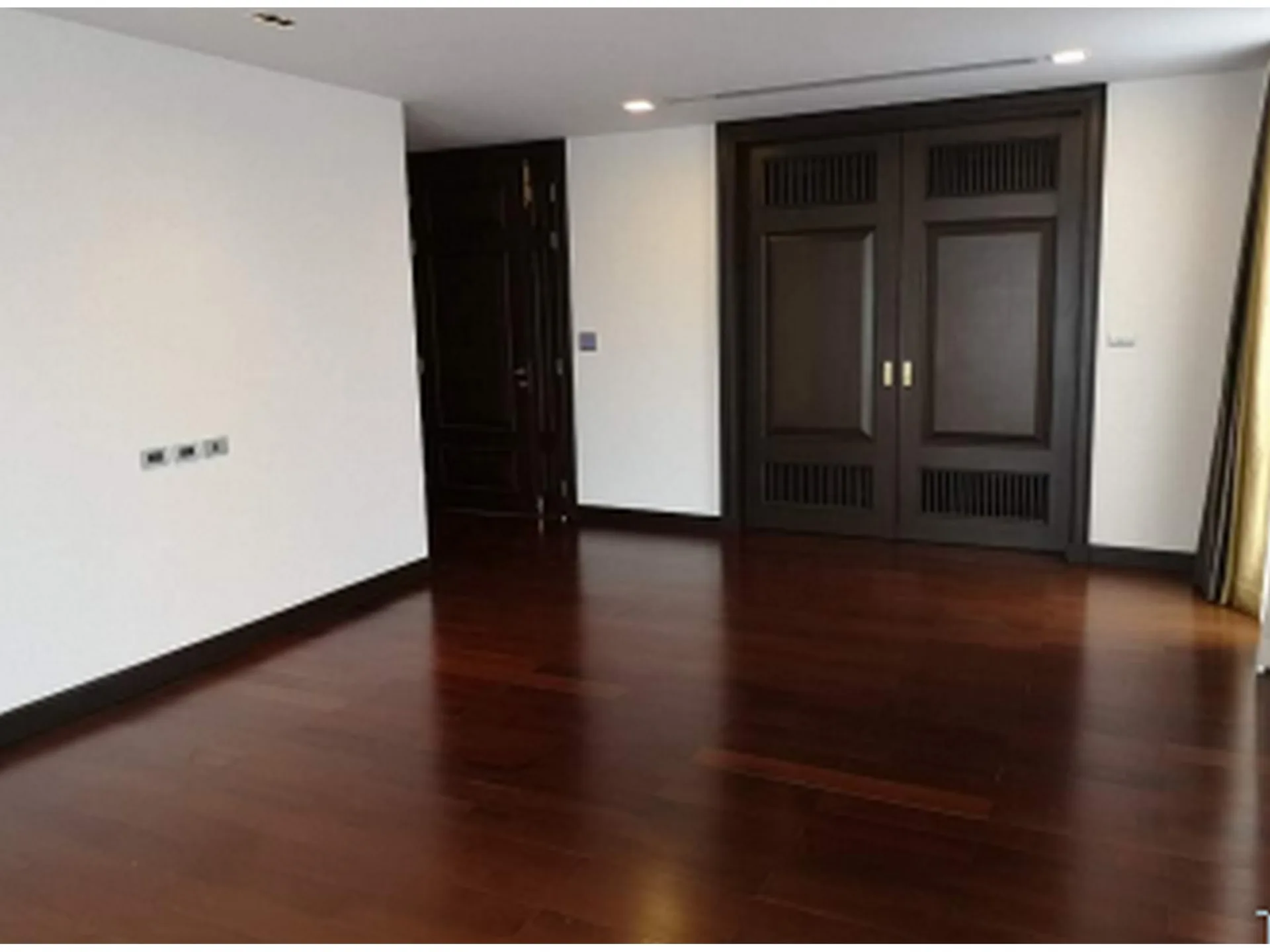 Property photos for Raveevan Suites