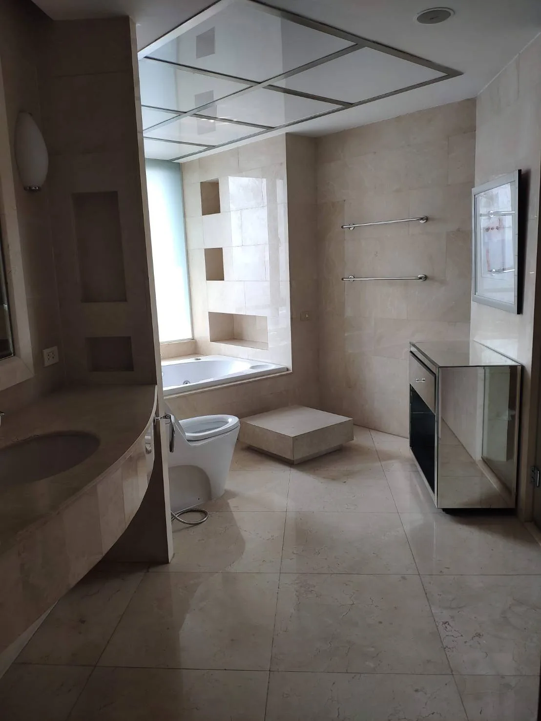 Property photos for Baan Piya Sathorn