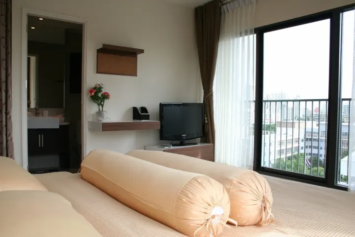 Property photos for Noble Remix
