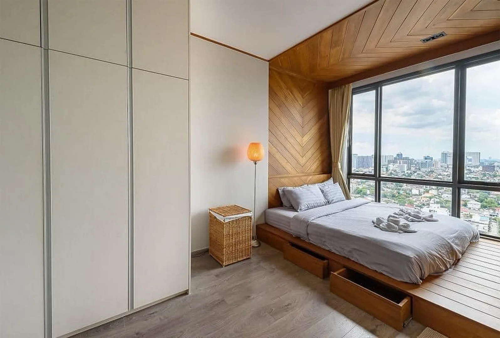 Property photos for Whizdom Avenue Ratchada - Ladprao