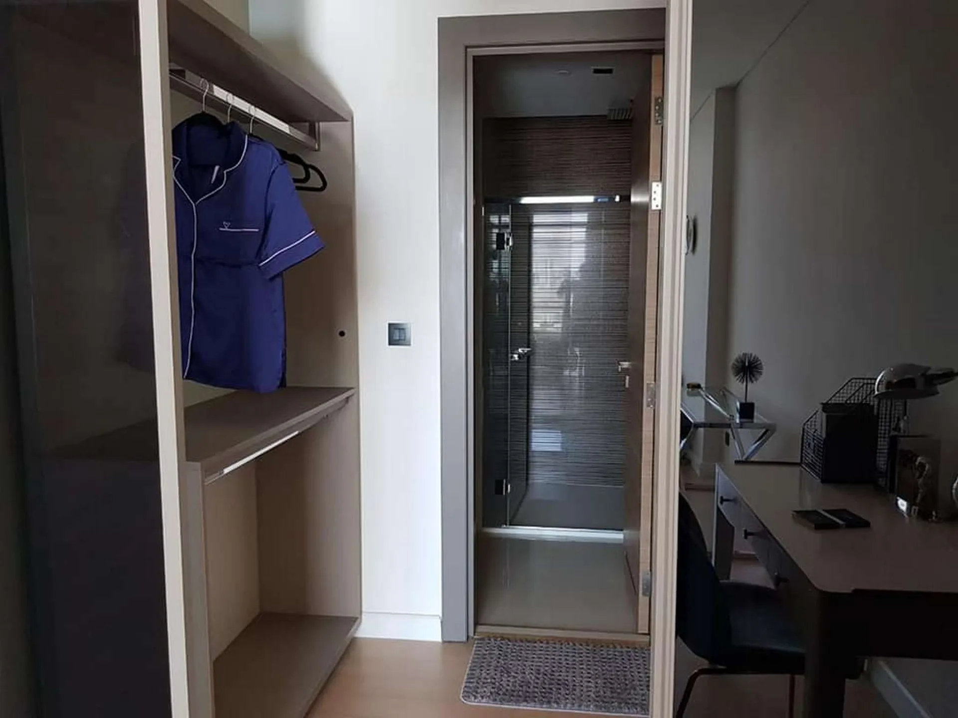 Property photos for The Room Charoenkrung 30