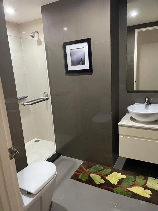 Property photos for Siri On 8