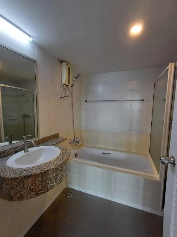 Property photos for Navin Court