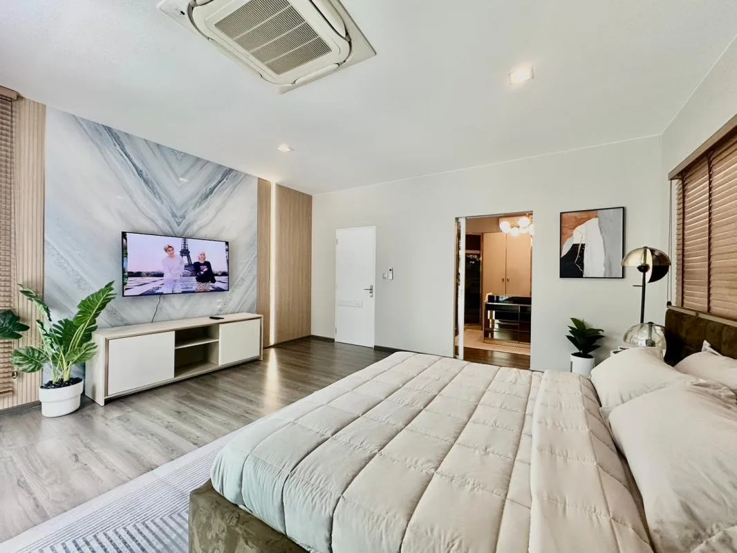 Property photos for Mantana 2 Bangna Km.7