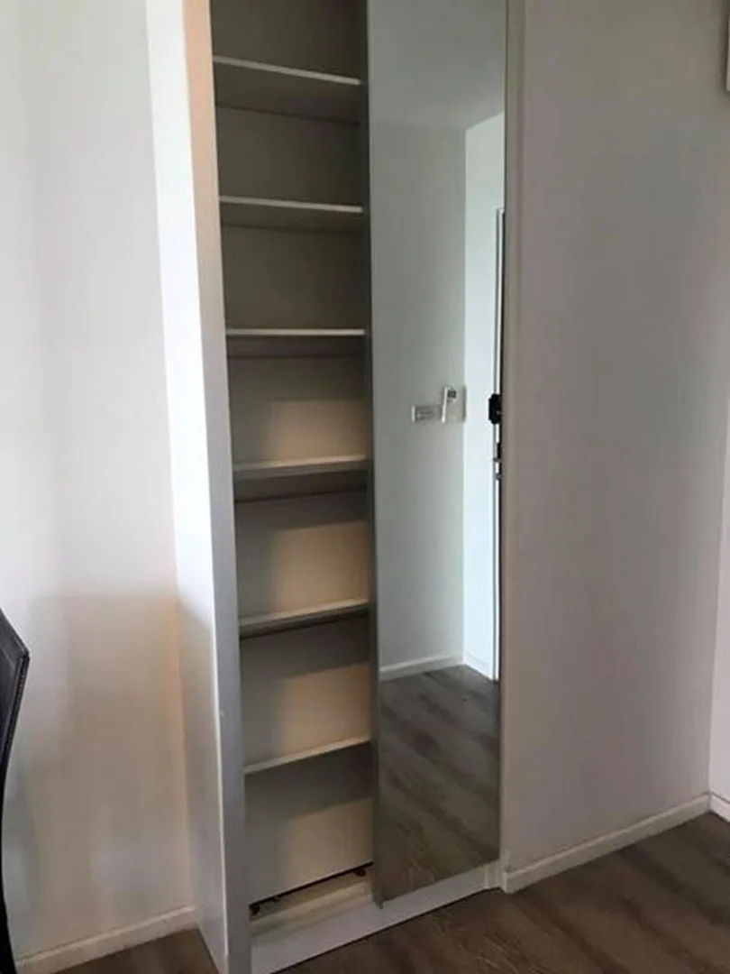 Property photos for Knightsbridge Bearing