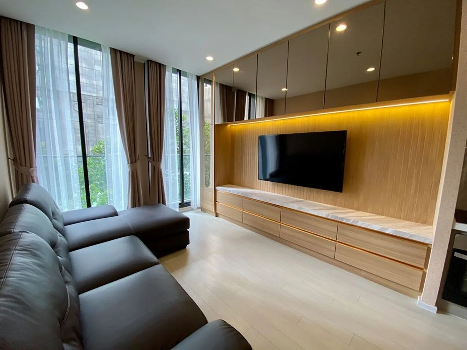 Property photos for Noble Ploenchit