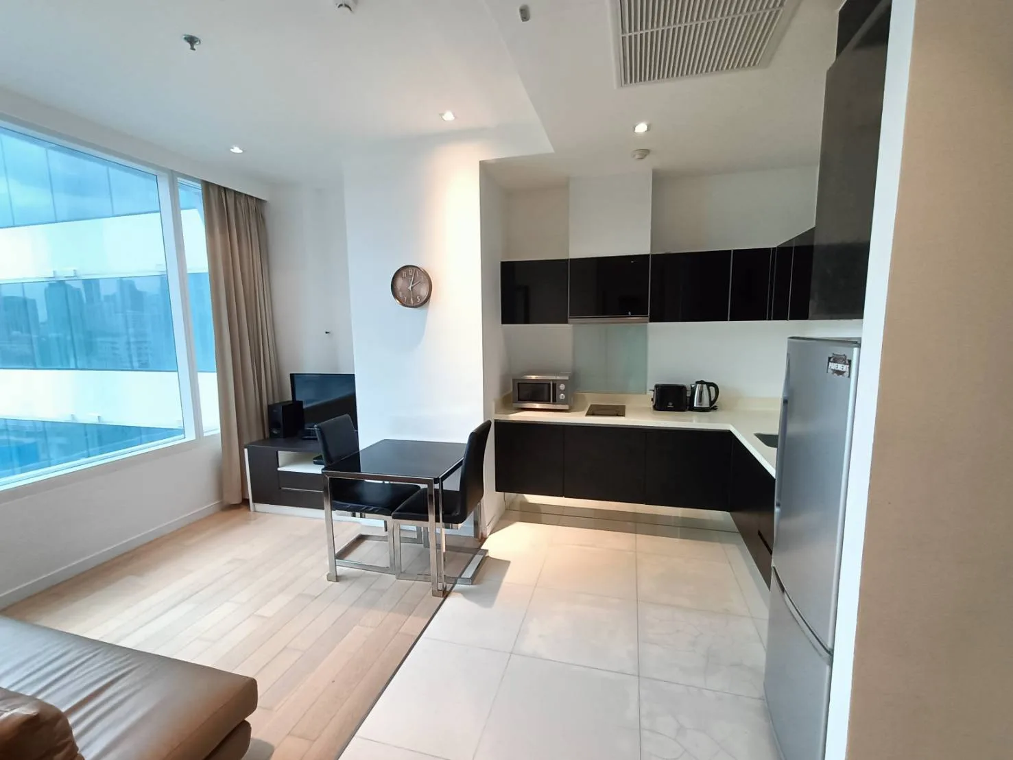 Property photos for Eight Thonglor Residence