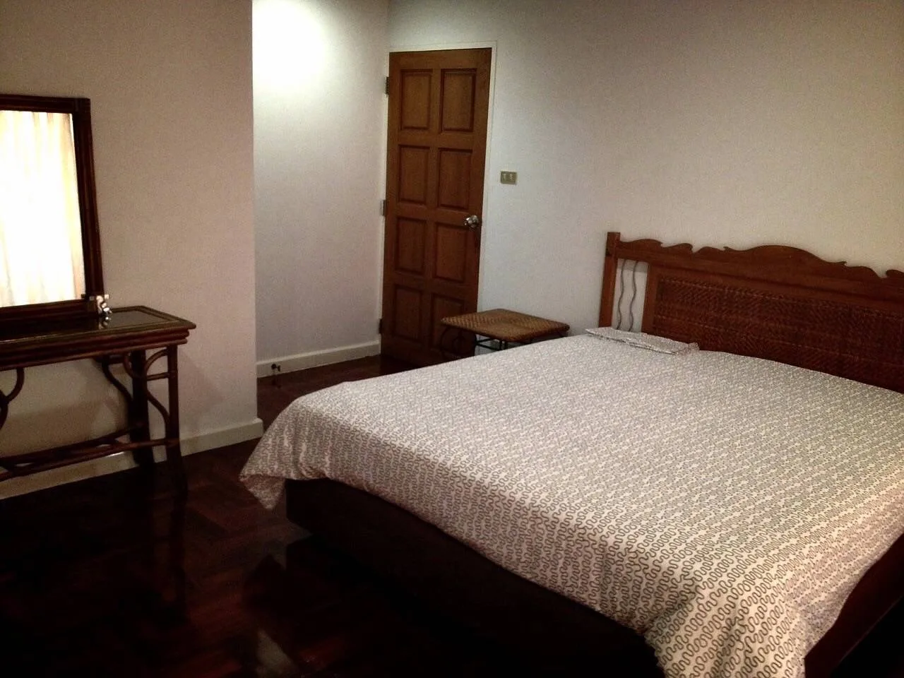 Property photos for Richmond Palace